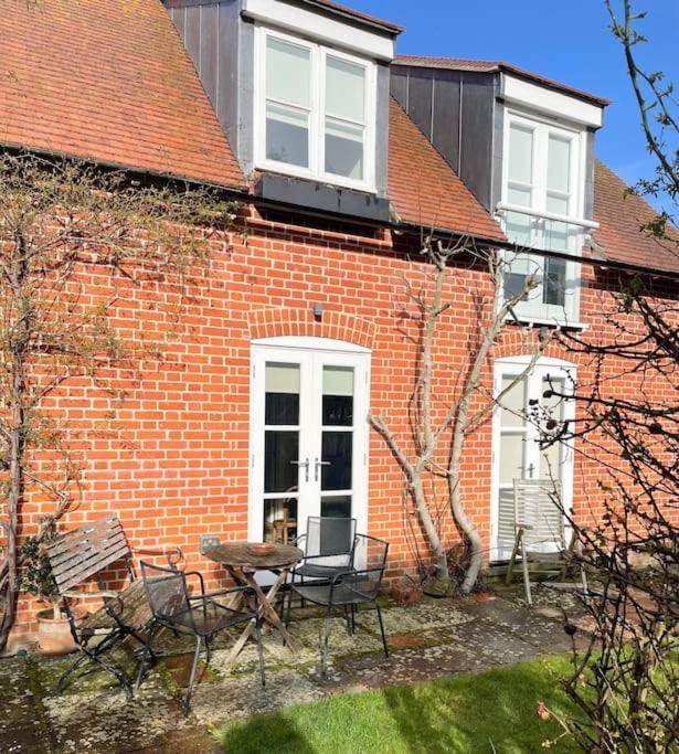 Apartmán Delightful Ely House Bright And Warm With Cathedral View Exteriér fotografie